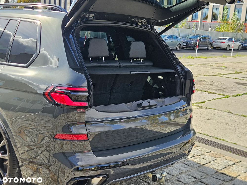 BMW X7 - 26