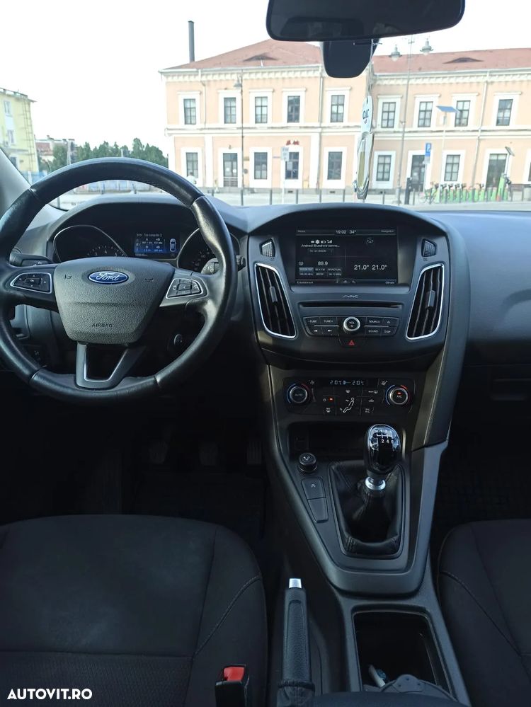 Ford Focus 1.0 EcoBoost Titanium - 16