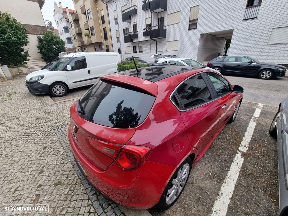 Alfa Romeo Giulietta 1.6 JTDM Distinctive - 4