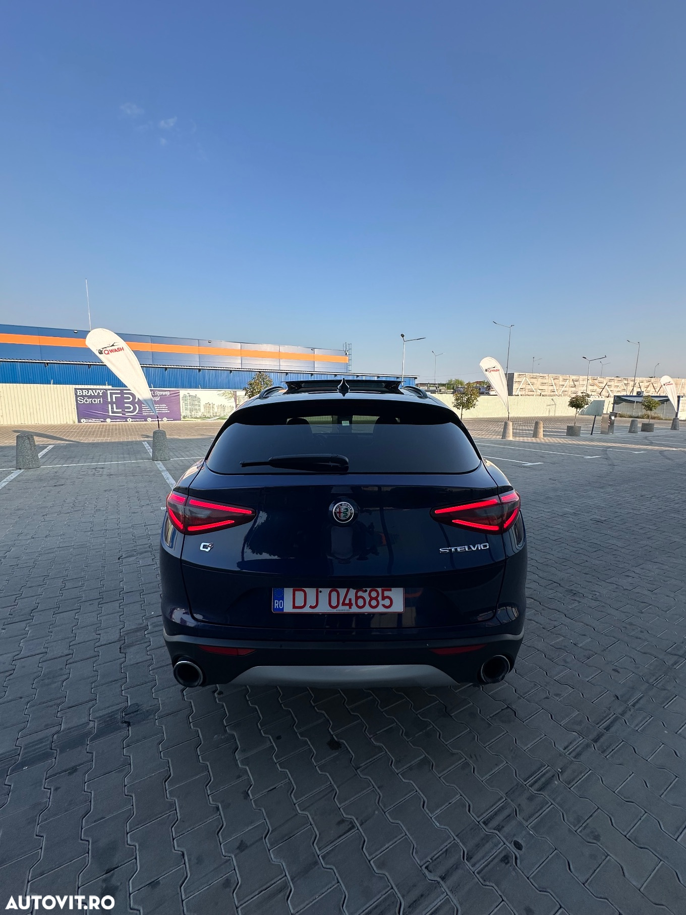 Alfa Romeo Stelvio 2.0 Turbo 16V AT8-Q4 Ti - 11