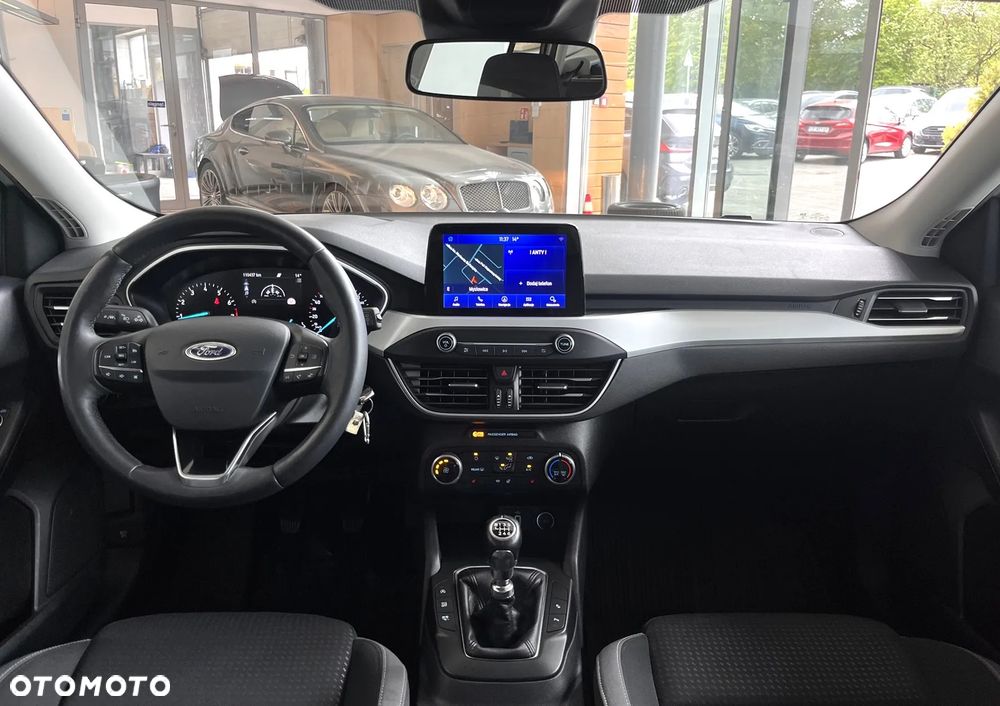 Ford Focus 1.5 EcoBoost Titanium ASS - 9