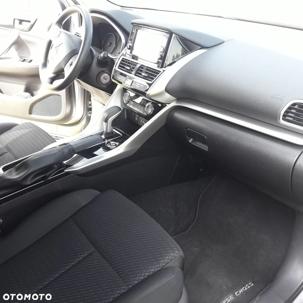 Mitsubishi Eclipse Cross 1.5 T-MIVEC (ClearTec) CVT 4WD Plus - 20