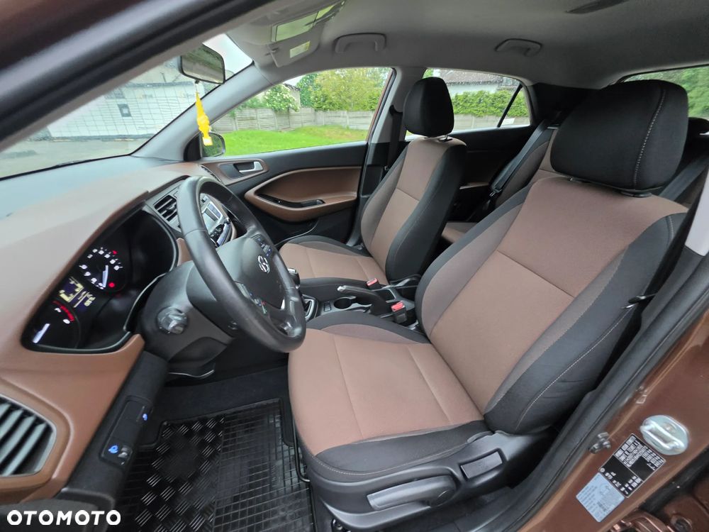 Hyundai i20 1.2 Fifa World Cup Edition - 19