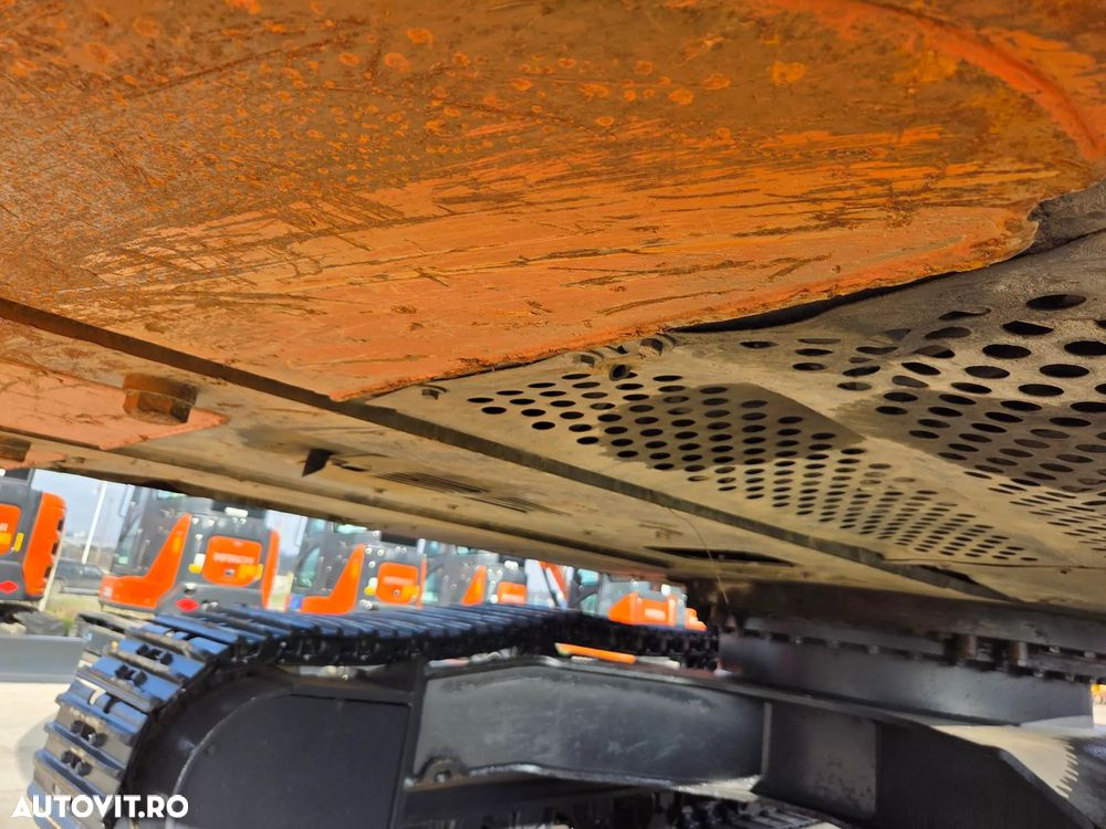 Hitachi ZX350-6, 2019, 12.535h, cupa NOUA 2,2mc, Masa operationala 36,3t, 3 pompe hidr HITACHI, ad sapare 8m, inst picon, lant 90% ok doar 293h mars, camera spate si laterale, AC, ridica 22 tone, posibilitate leasing 4 ani-STARE BUNA-PROMOTIE 83.900 EUR+Tva - 33