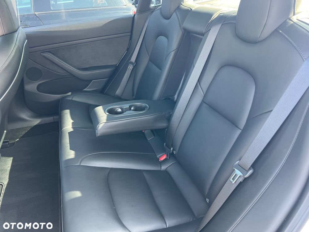 Tesla Model 3 Standard Reichweite Plus Hinterradantrieb - 23