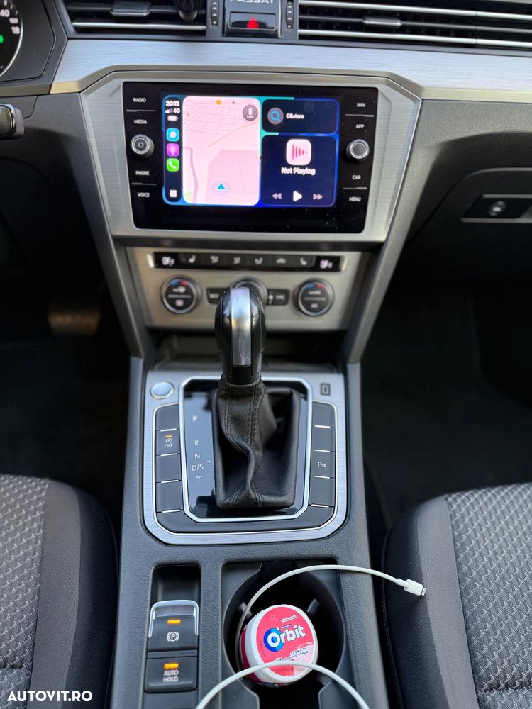 Volkswagen Passat 2.0 TDI SCR DSG BlueMotion Comfortline - 12