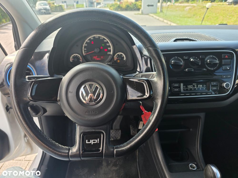 Volkswagen up! - 19