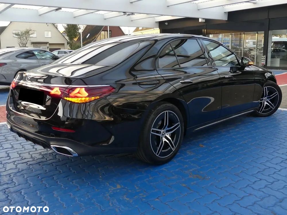 Mercedes-Benz Klasa E 220 d mHEV 4-Matic AMG 9G-Tronic - 5