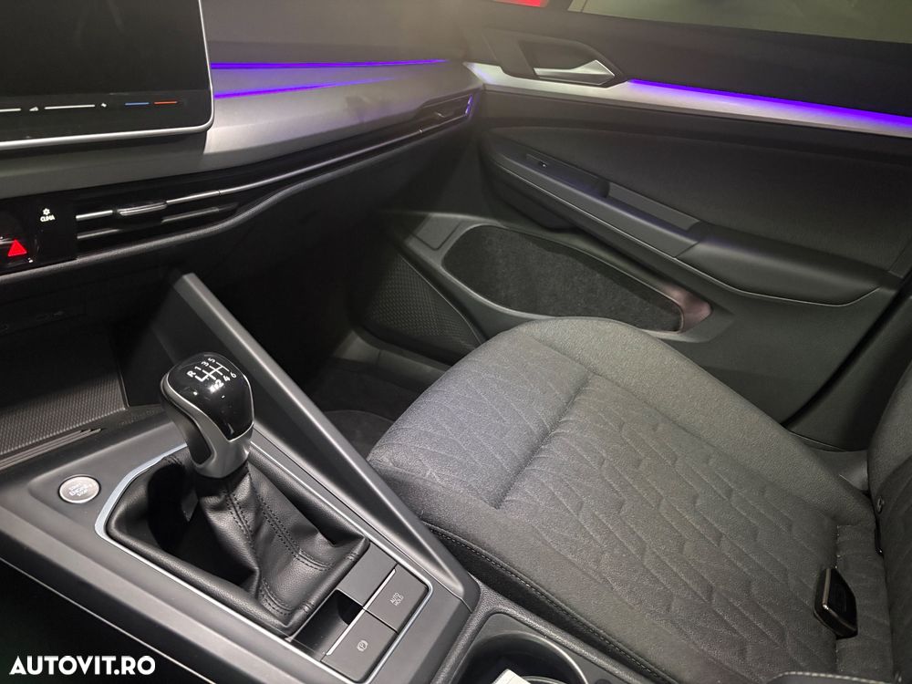 Volkswagen Golf 1.5 TSI Life - 32