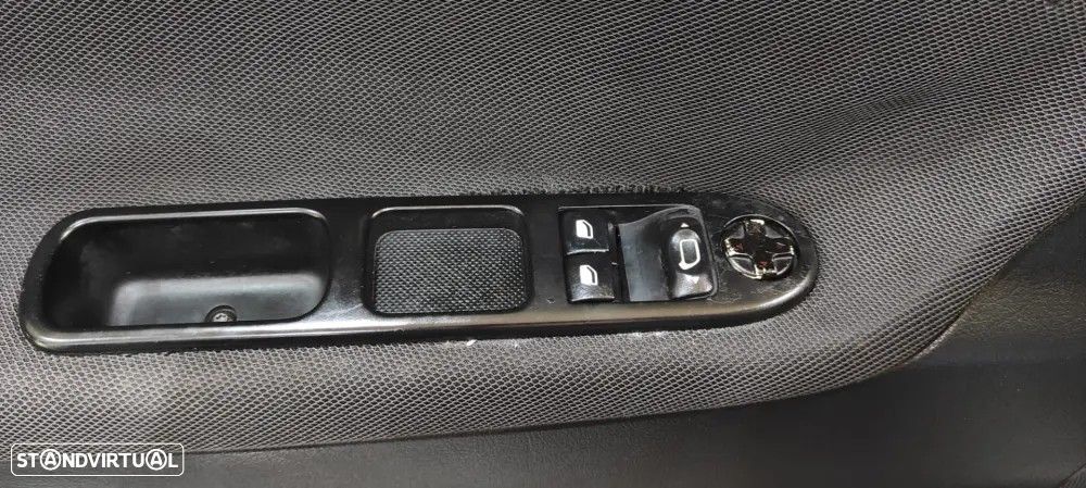 Peugeot 207 CC 1.6 16V - 37