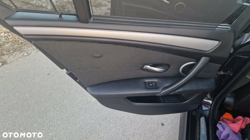 BMW Seria 5 525i Edition Sport - 16