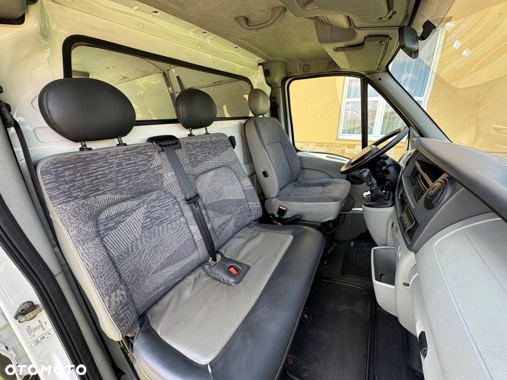 Nissan Interstar - 23