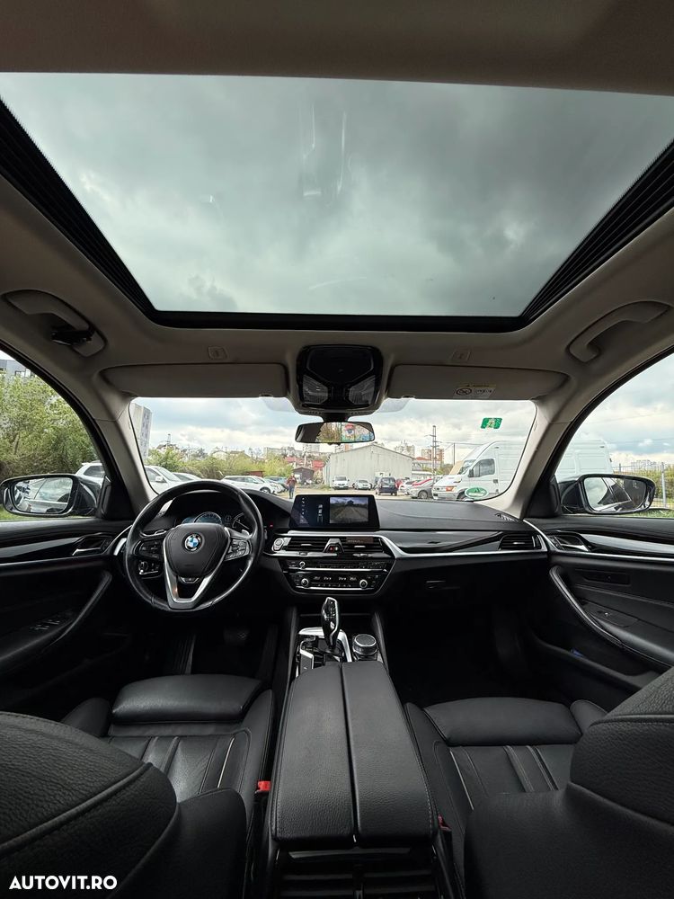 BMW Seria 5 520d AT - 13