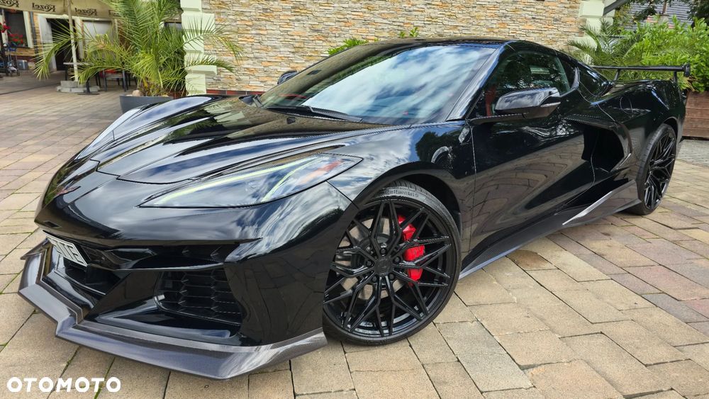 Chevrolet Corvette - 12