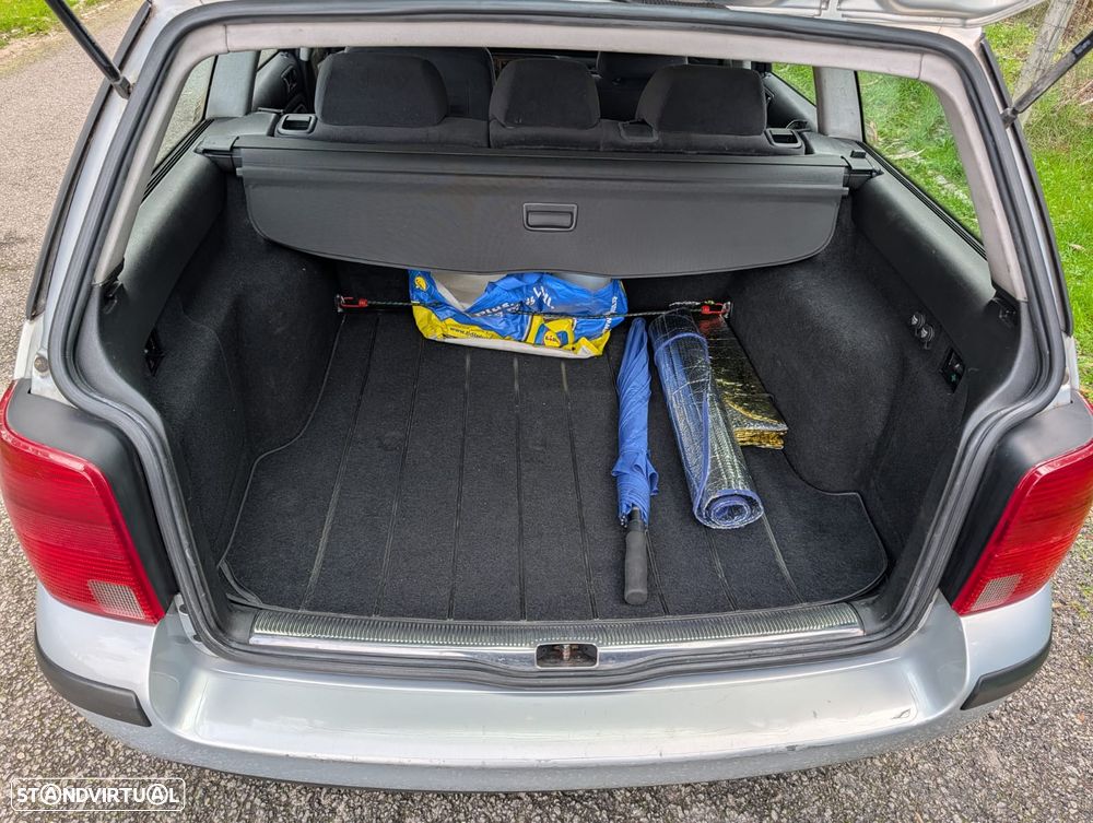 VW Passat Variant 1.9 TDi Confortline - 7