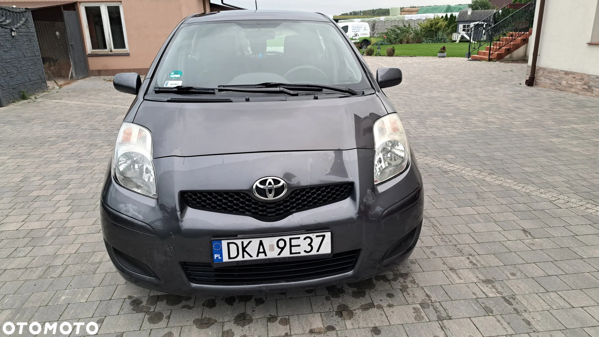 Toyota Yaris 1.0 Luna A/C - 2