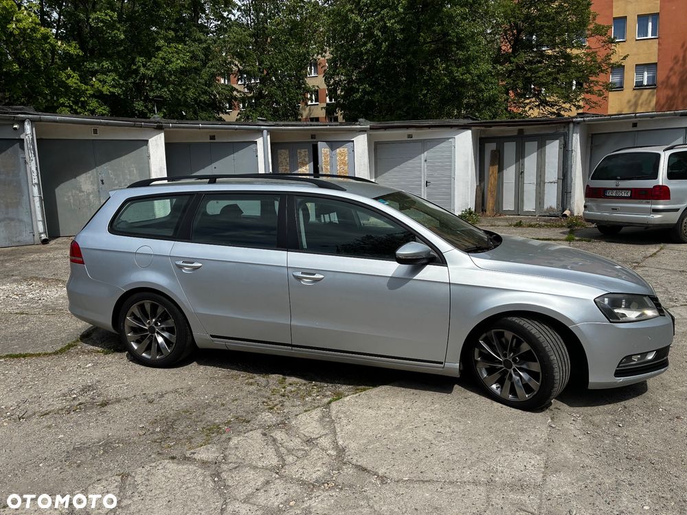 Volkswagen Passat 2.0 TDI Comfortline DSG - 6