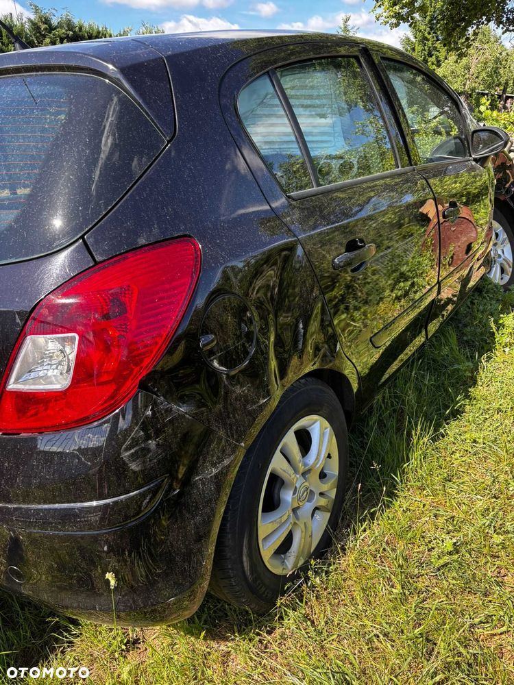 Opel Corsa - 8
