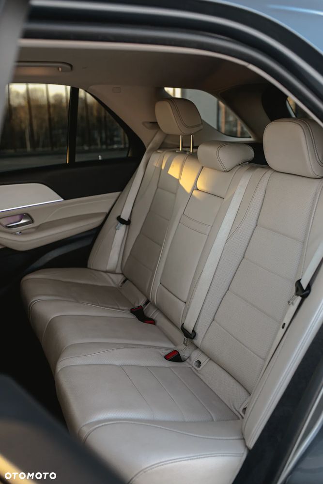 Mercedes-Benz GLE - 33