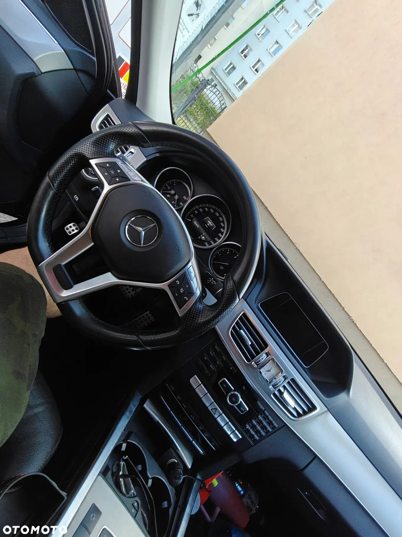 Mercedes-Benz Klasa E 200 BlueTEC 7G-TRONIC Elegance - 2