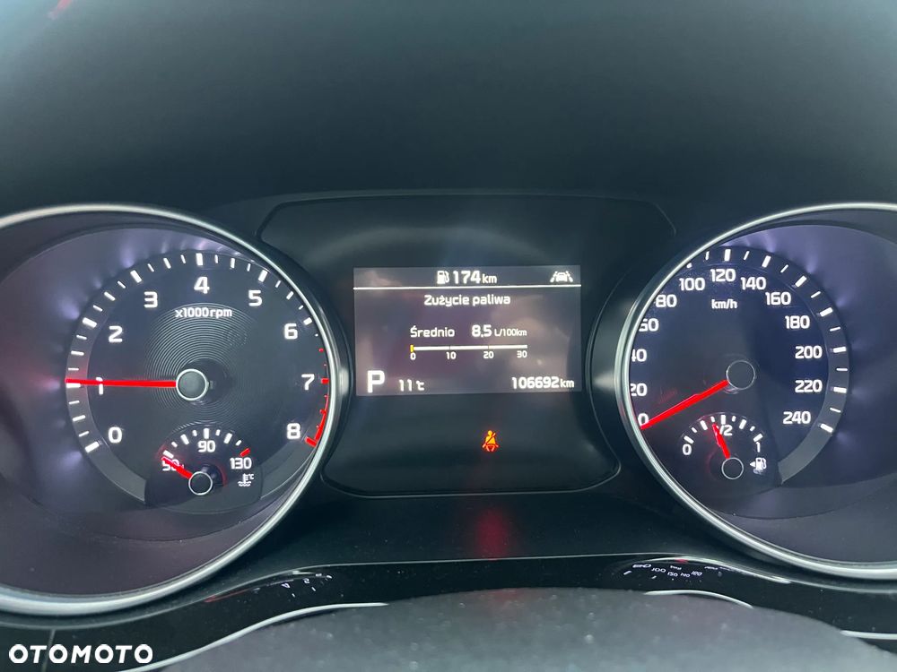 Kia XCeed 1.6 T-GDI L Business Line DCT - 17