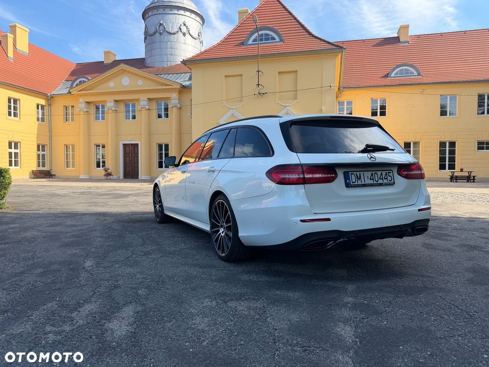 Mercedes-Benz Klasa E 400 d 4Matic 9G-TRONIC AMG Line - 4
