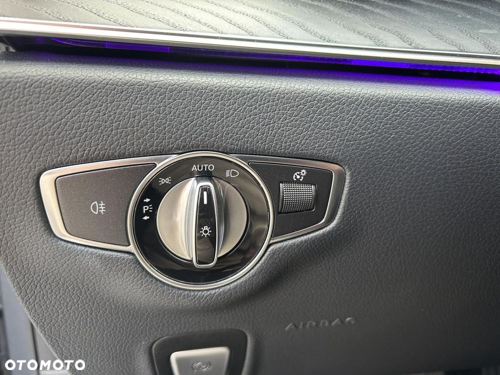 Mercedes-Benz Klasa E 220 d 4-Matic Avantgarde - 22