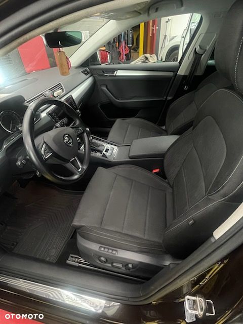Skoda Superb 2.0 TDI DSG Active - 7