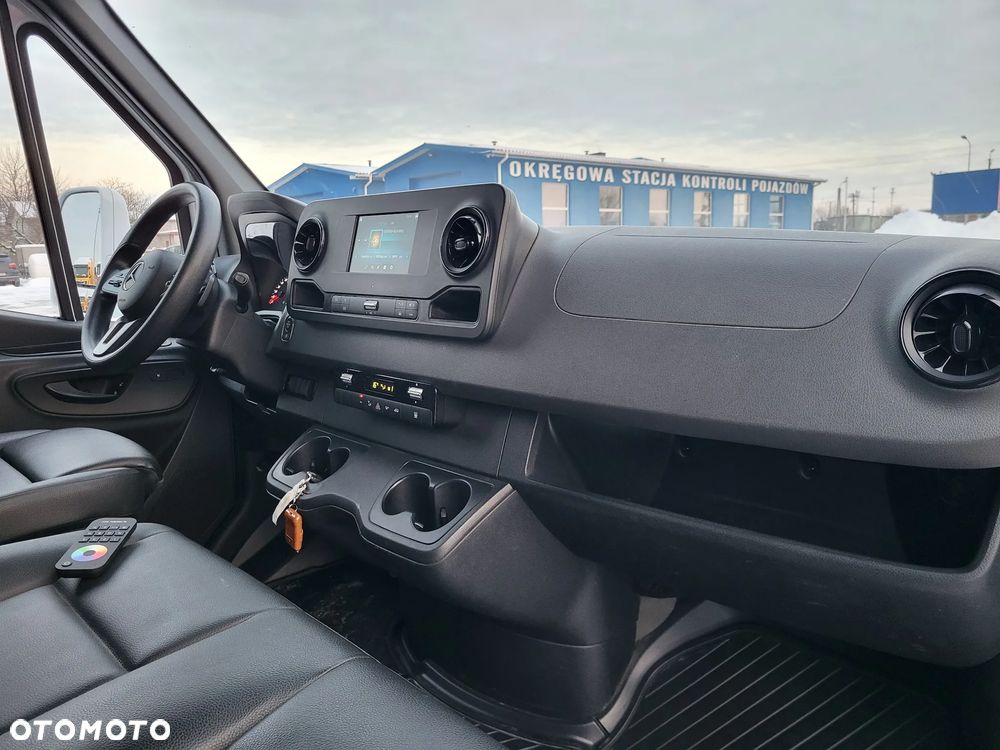 Mercedes-Benz Sprinter 317 Autolaweta najazd alu Hak 3500kg - 30