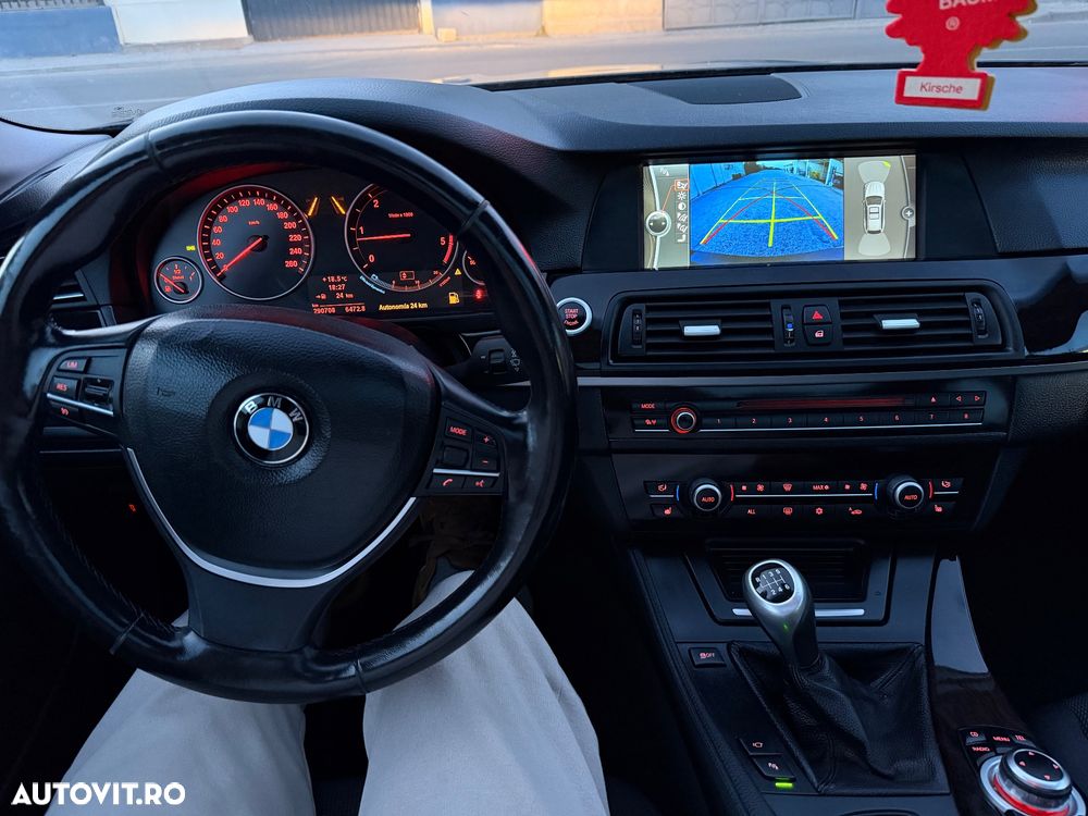BMW Seria 5 525d - 5