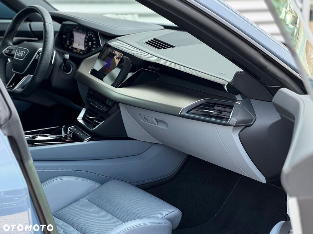 Audi e-tron GT - 16