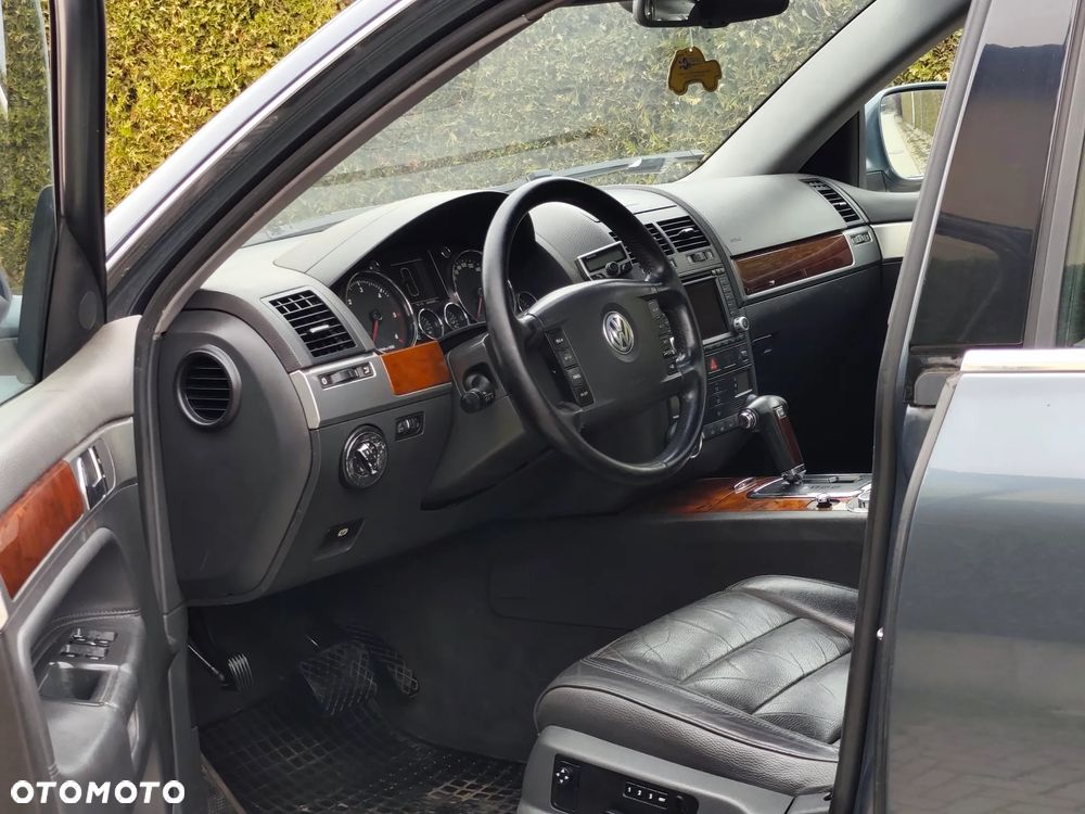 Volkswagen Touareg - 13