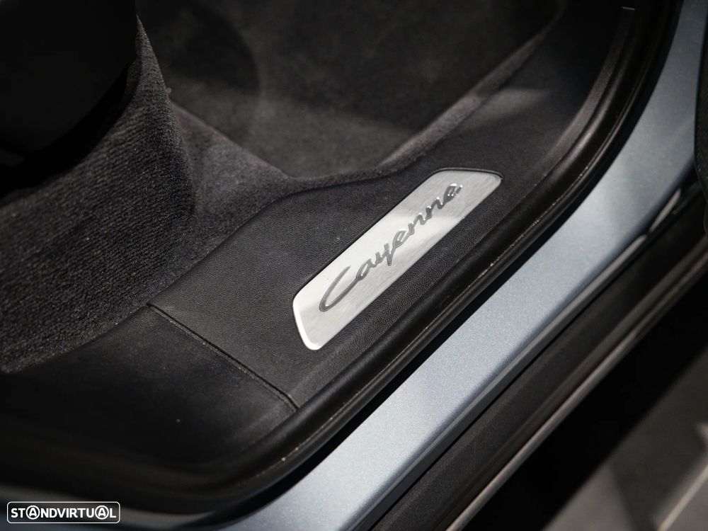 Porsche Cayenne E-Hybrid — fotografia 44