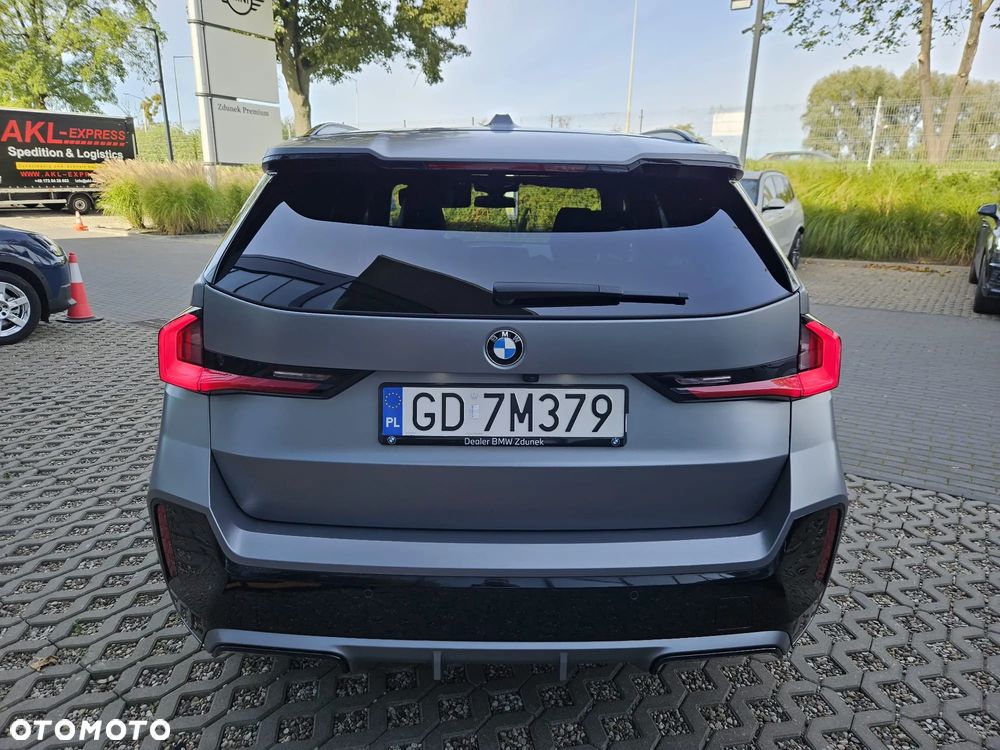 BMW X1 xDrive23i - 4