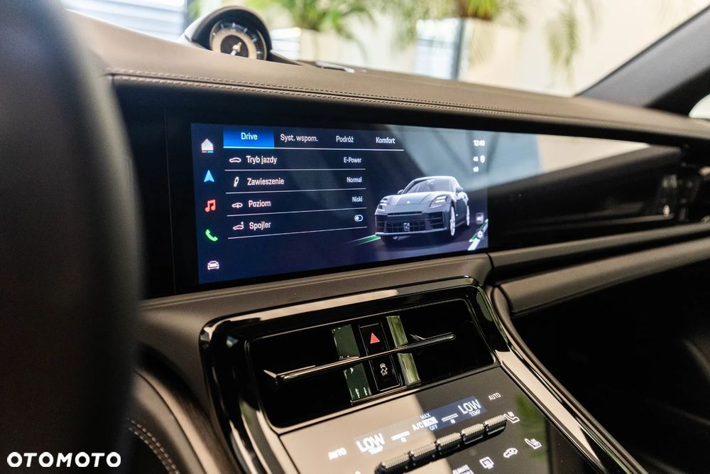 Porsche Panamera 4 E-Hybrid PHEV - 21