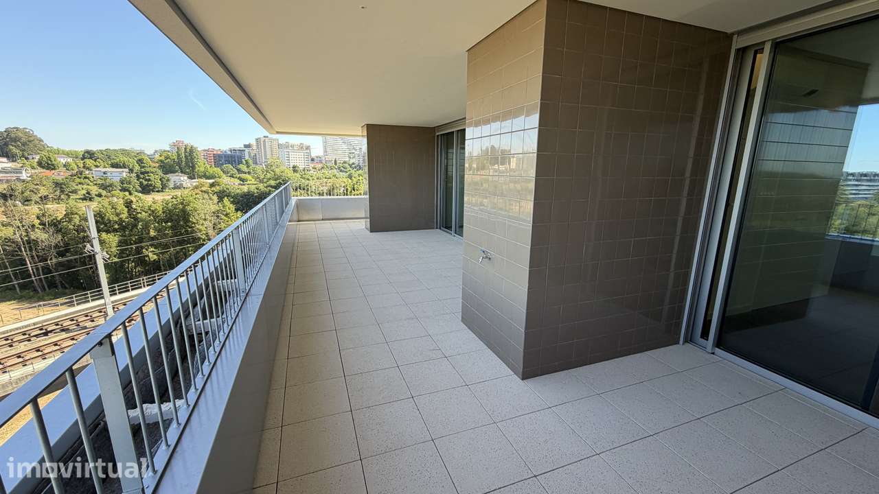 T4 NOVO Verde Vale | VISTA PANORÂMICA s/ CIDADE MAIA | TERRAÇO 85M² - Grande imagem: 4/18