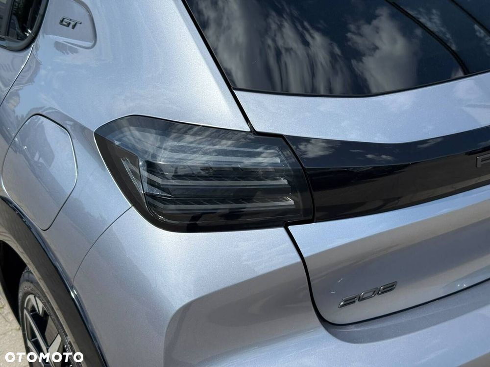 Peugeot 208 - 9