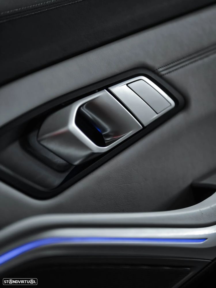 BMW M3 Competition - 33