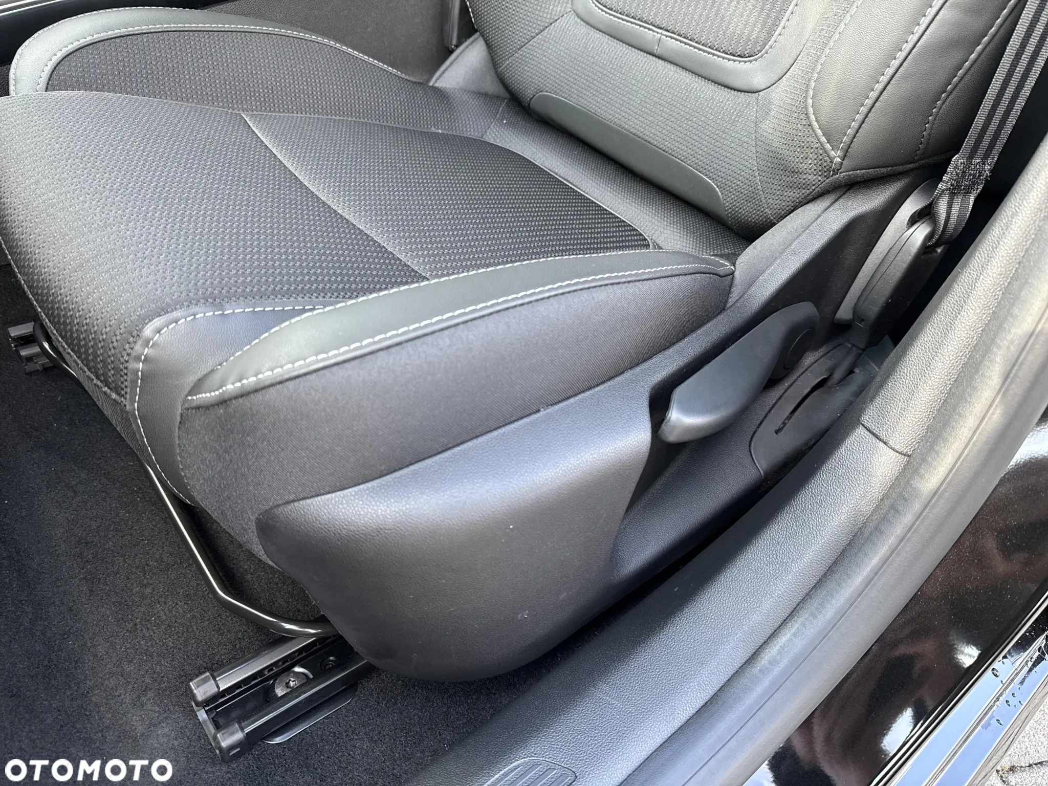 Renault Megane 1.3 TCe FAP Techno EDC - 12