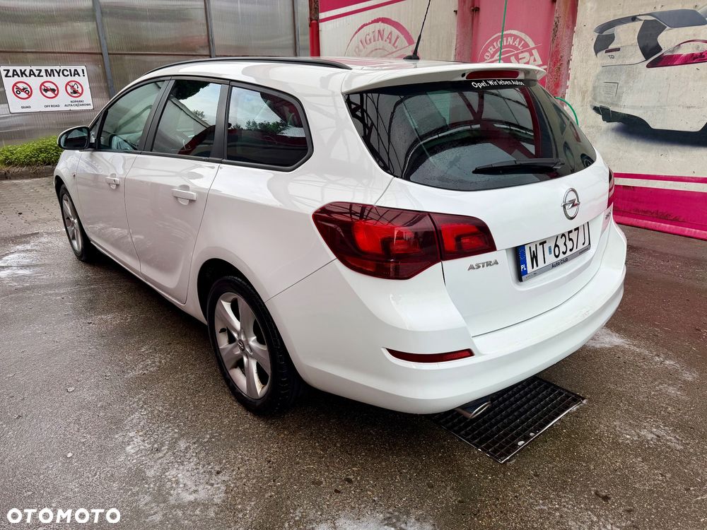 Opel Astra 1.4 Turbo Edition Sport - 3