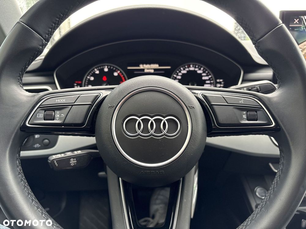 Audi A4 Limousine - 23