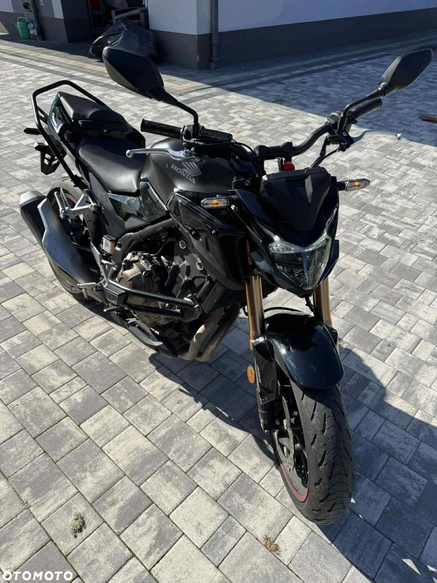 Honda CBF - 8
