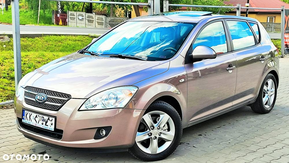 Kia Ceed 1.4 Comfort + - 1
