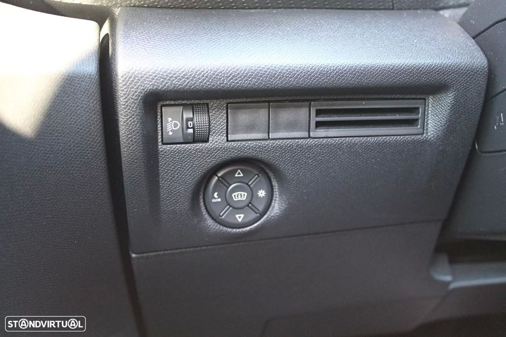 Citroën C4 1.2 PureTech Shine EAT8 - 21