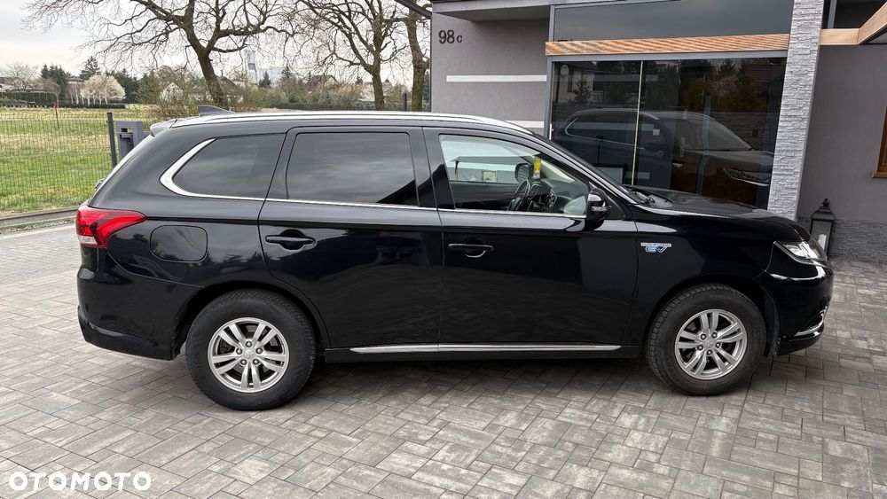 Mitsubishi Outlander 2.0 4WD - 4