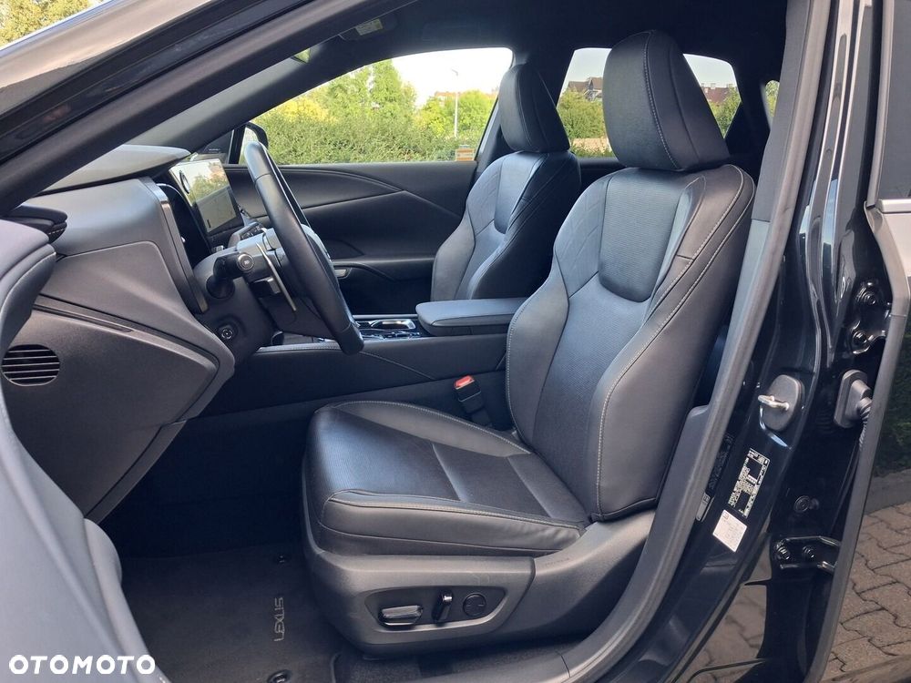 Lexus RX - 17