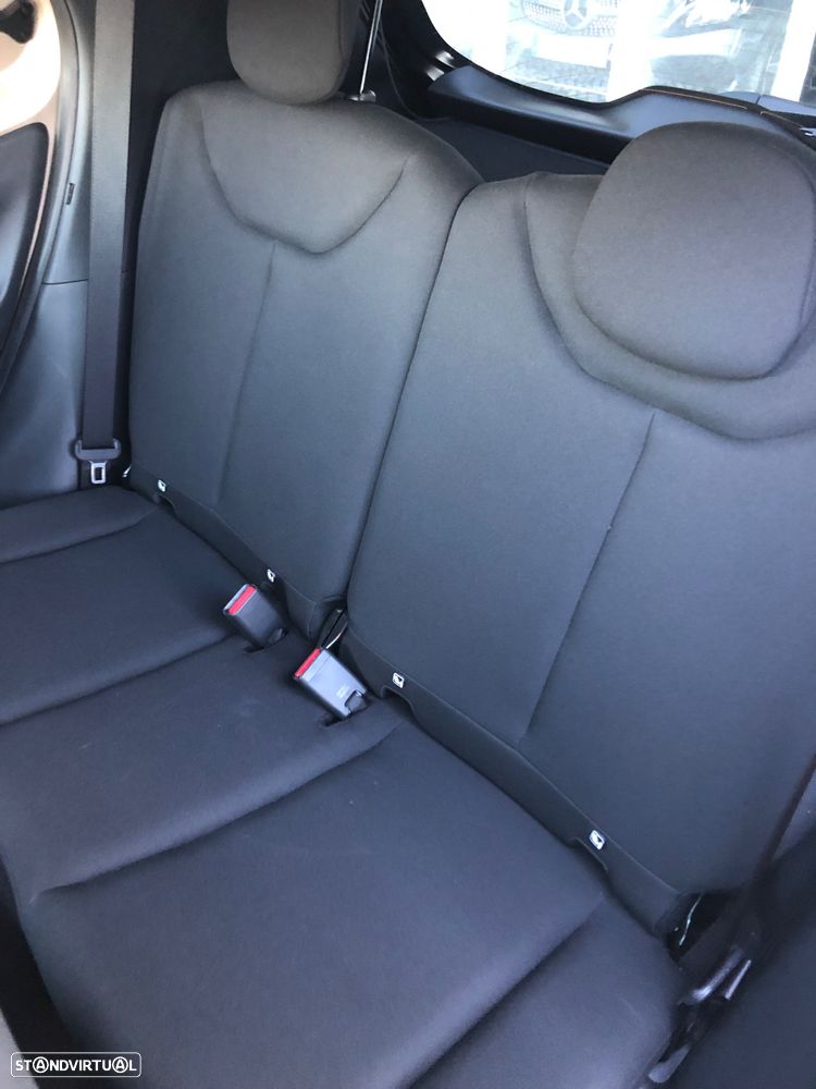 Toyota Aygo X 1.0 Envy CVT - 25