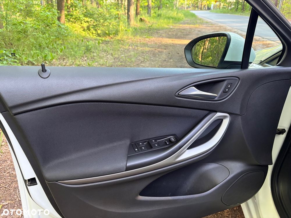 Opel Astra 1.2 T Edition S&S - 14