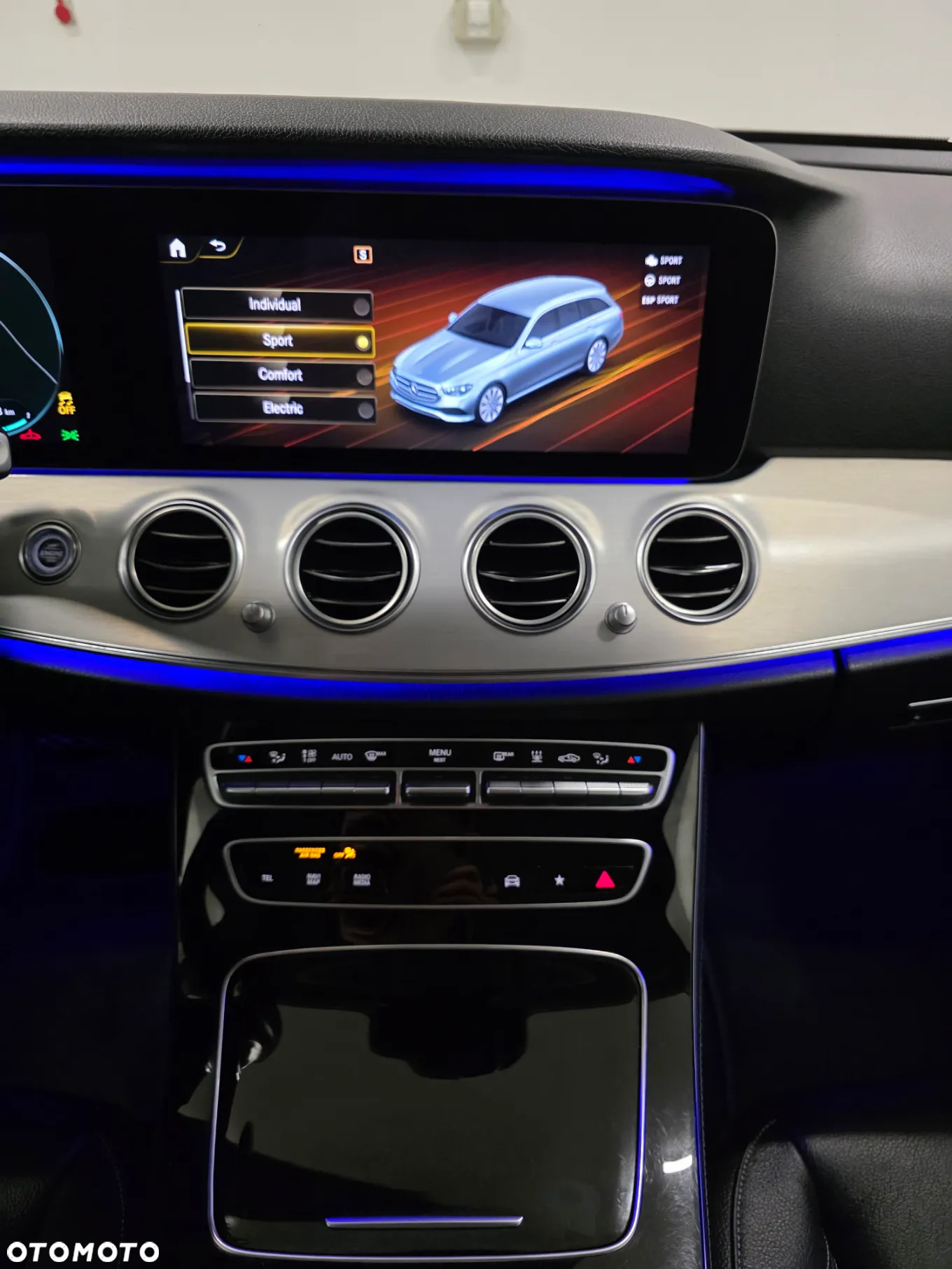 Mercedes-Benz Klasa E 300 de 9G-TRONIC Exclusive - 20