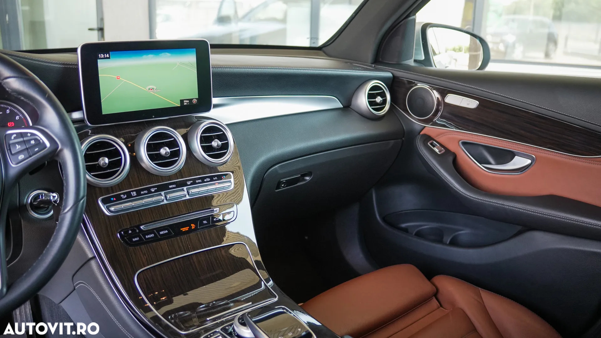 Mercedes-Benz GLC - 9